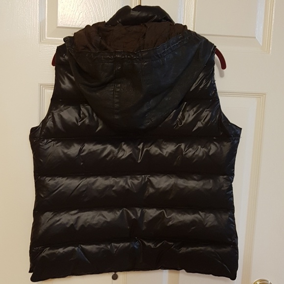 Moncler Maya Vest M Size 2 Medium - Picture 4 of 8